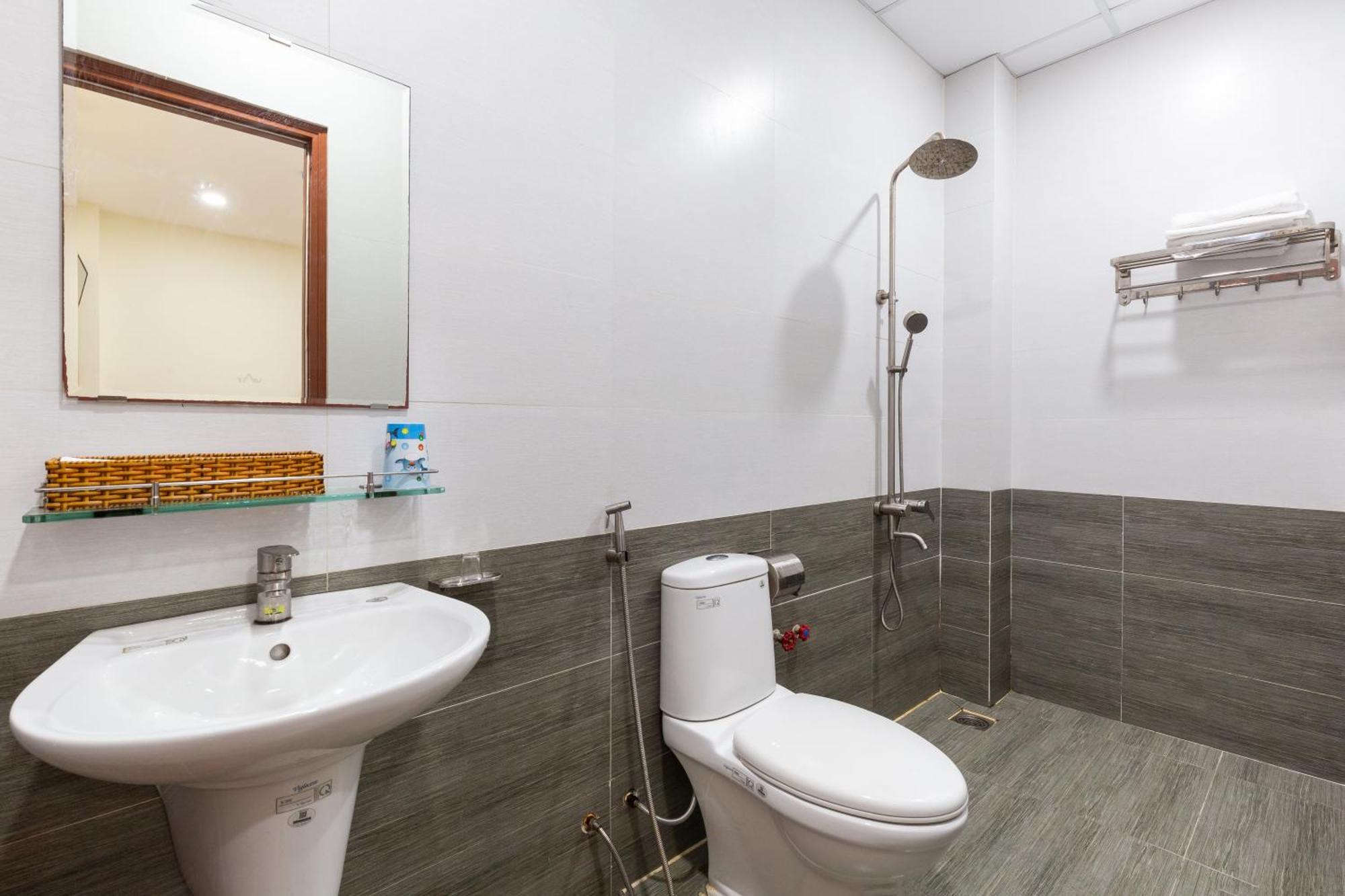 Rita Go Vap Gan Benh Vien 175 Hotel 2*